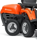 Husqvarna Frontmäher R 112C mit Mähdeck Combi 85 – Winterpaket mit Schneeschild, Gummileiste und Schneeketten – Modell 2023 - Bild 3
