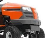 Husqvarna Rasentraktor TC 138L Winterpaket mit Schneeschild, Gummileiste, Gewicht und Schneeketten – Modell 2023 - Bild 5