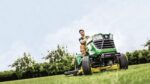 JOHN DEERE Rasentraktor X590 - Bild 3