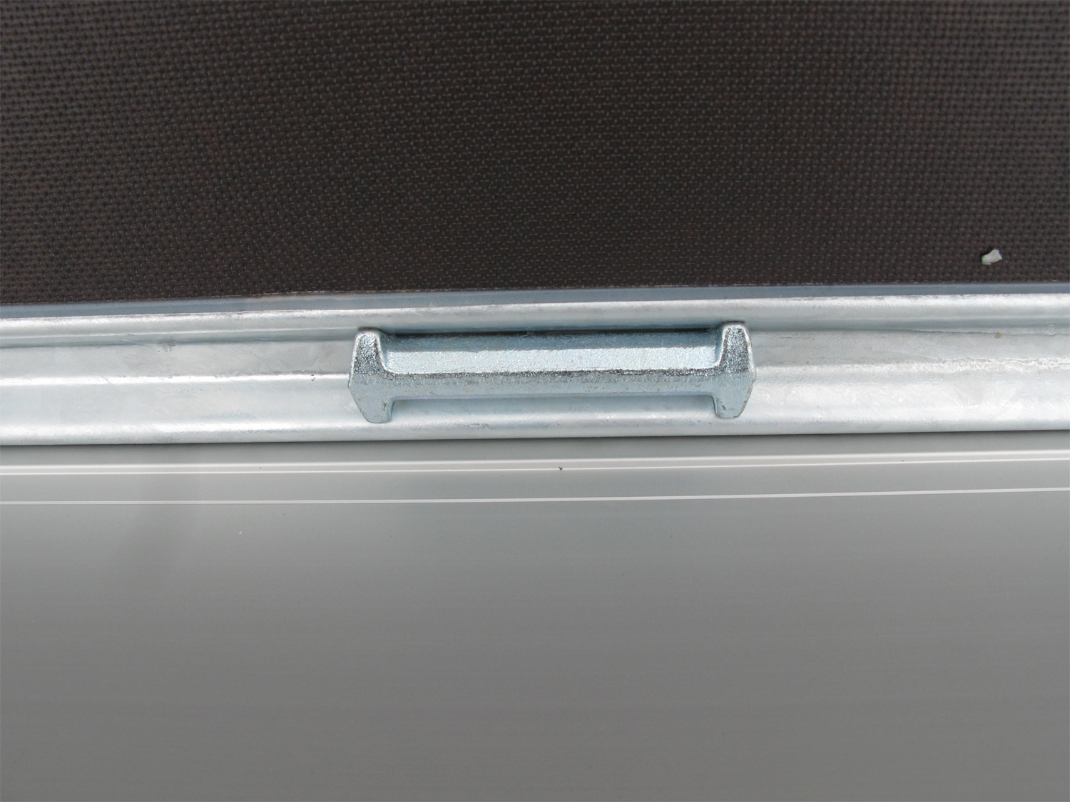 Hapert Azure H-1 – 1800 – 2800 x 1800 – niedriges Fahrwerk – 100 km/h - Bild 2