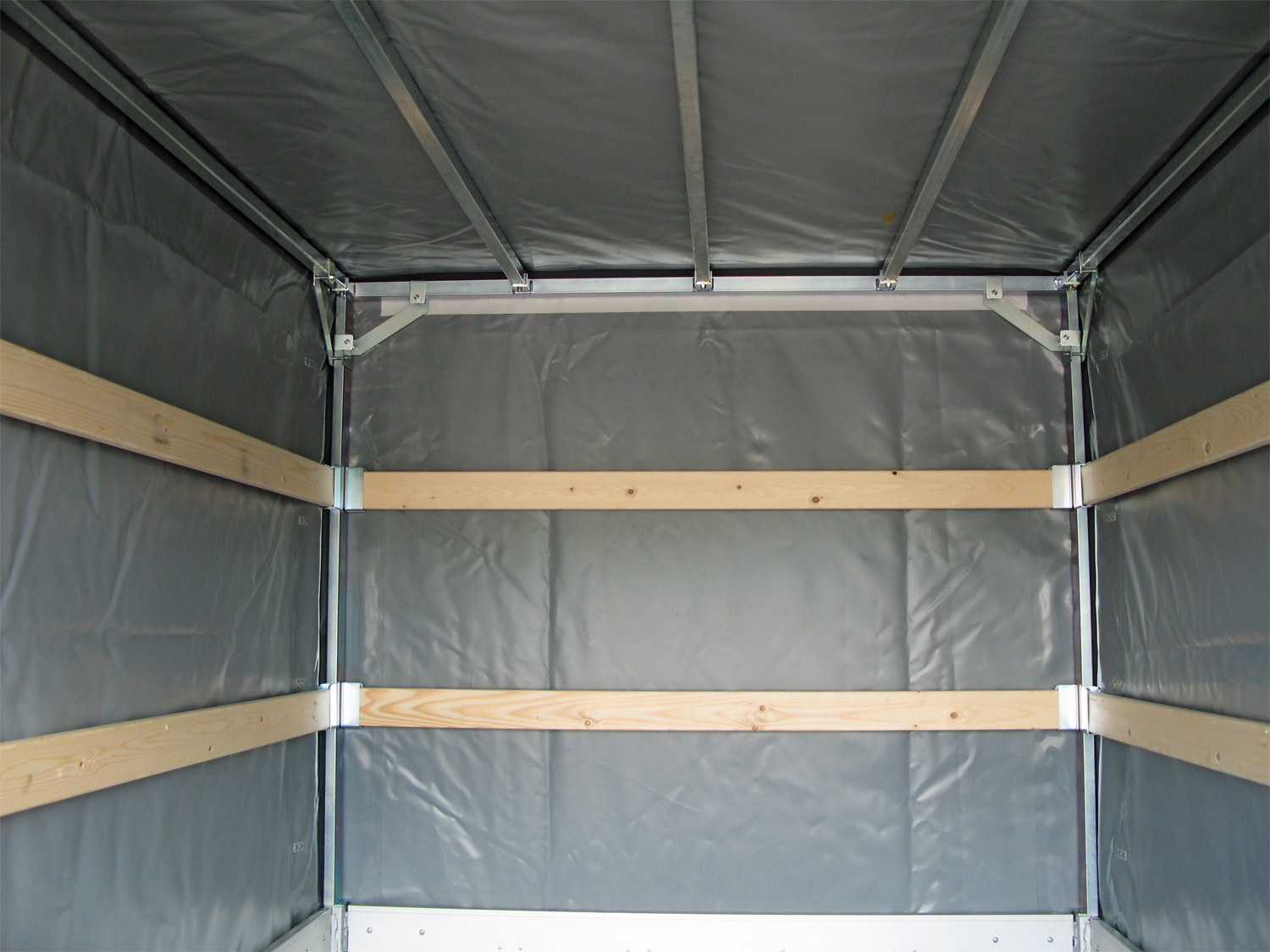 Hapert Azure H-2 – 2000 – 2800 x 1800 Hochplane – niedriges Fahrwerk - Bild 3