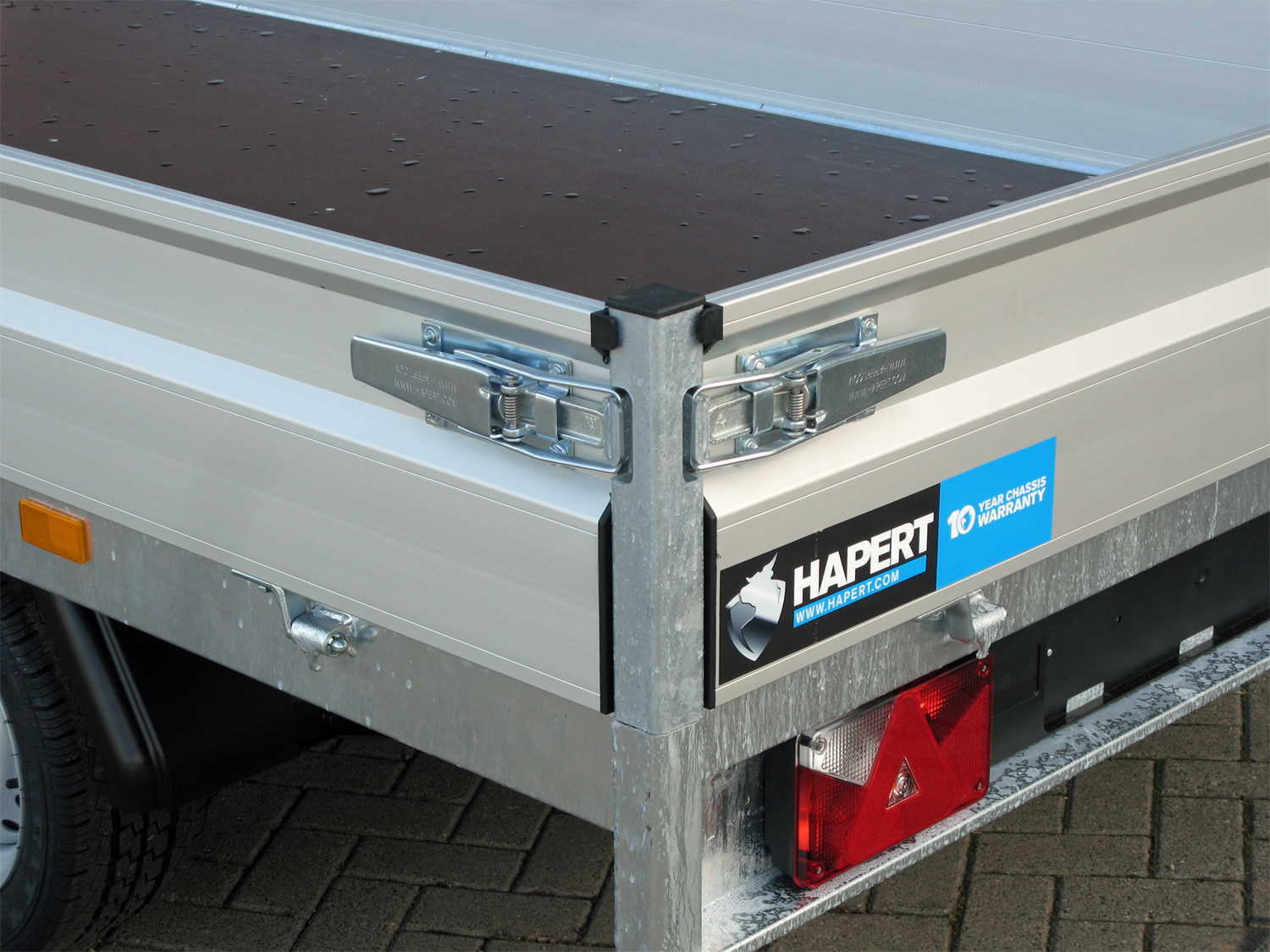 Hapert Azure H-2 – 2000 – 3050 x 1600 Bereifung 185/70 R13 - Bild 4