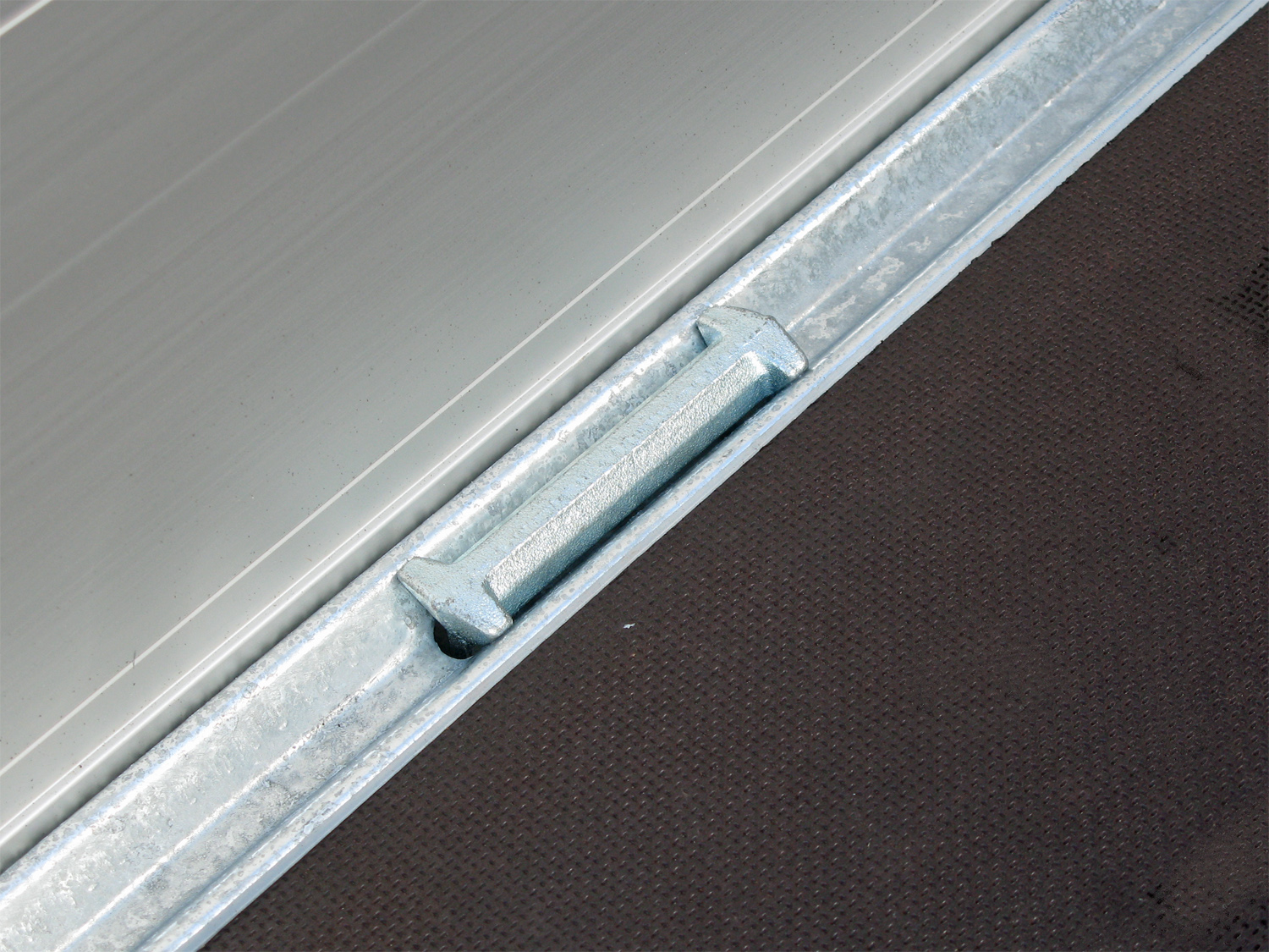 Hapert Azure H-2 – 2700 – 3050 x 1800 Niedriges Fahrwerk - Bild 4