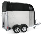 Humbaur Xanthos Aero 2700 S Aerodynamischer Bug | EquiDrive® PLUS S Fahrwerk